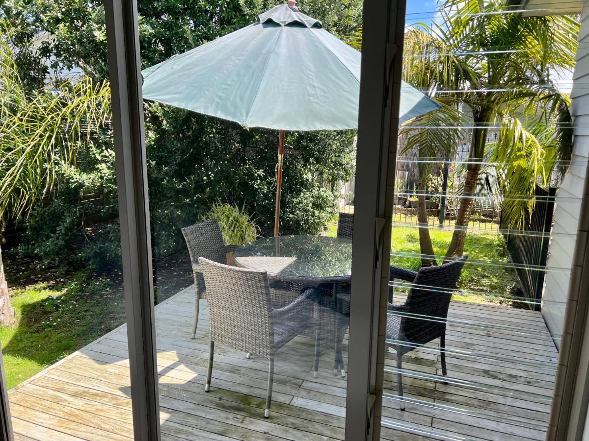 Bed and Breakfast Jennie'S In Whitianga Esterno foto