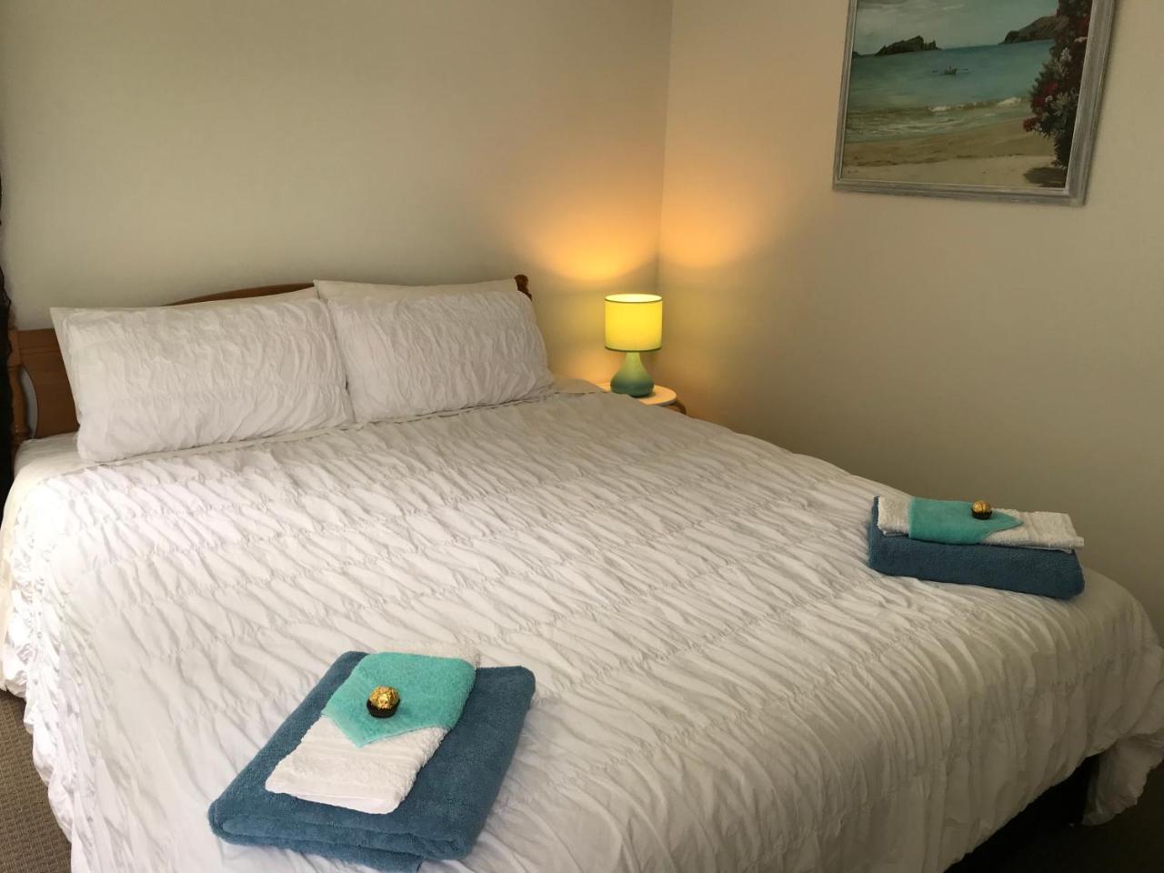 Bed and Breakfast Jennie'S In Whitianga Esterno foto